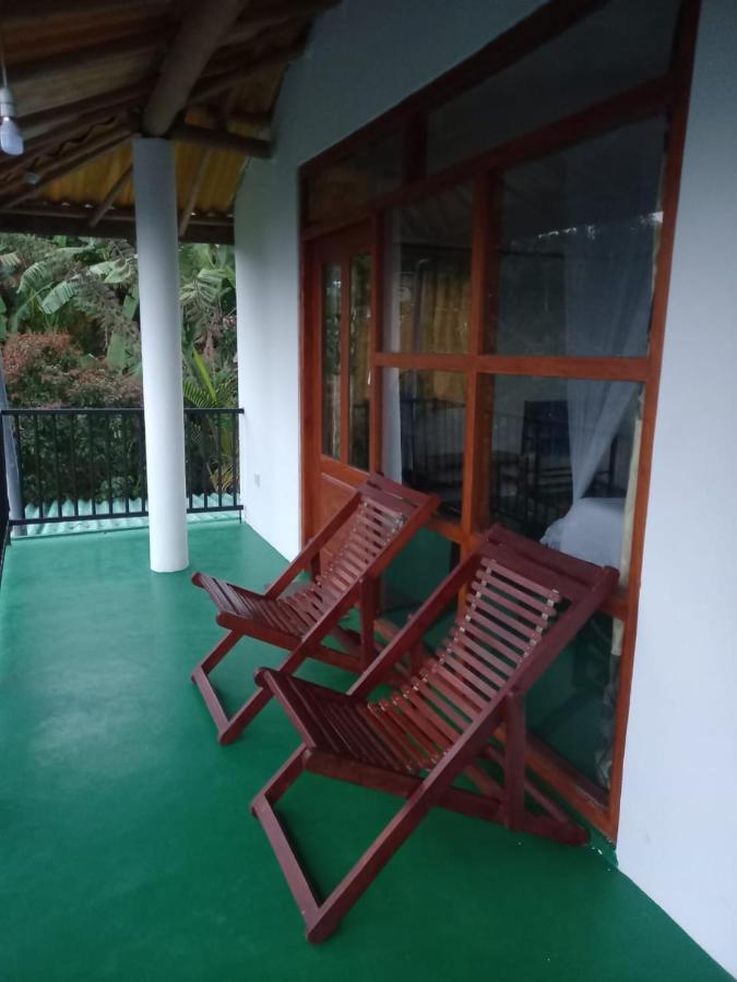 Chamodya Home Stay เอลลา ภายนอก รูปภาพ