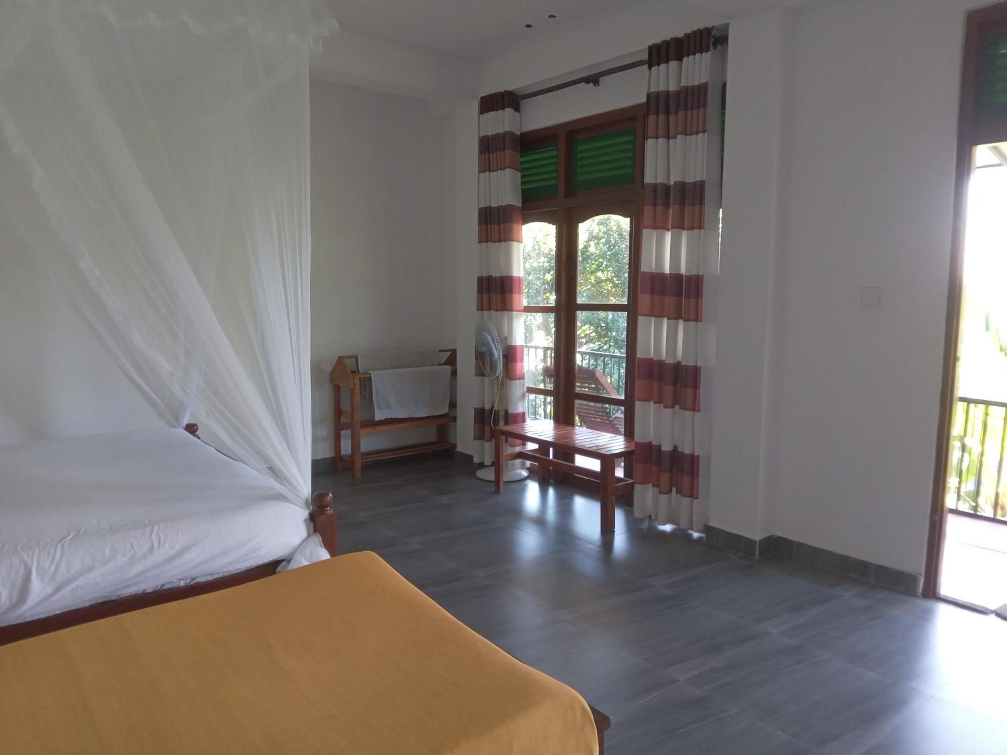 Chamodya Home Stay เอลลา ภายนอก รูปภาพ