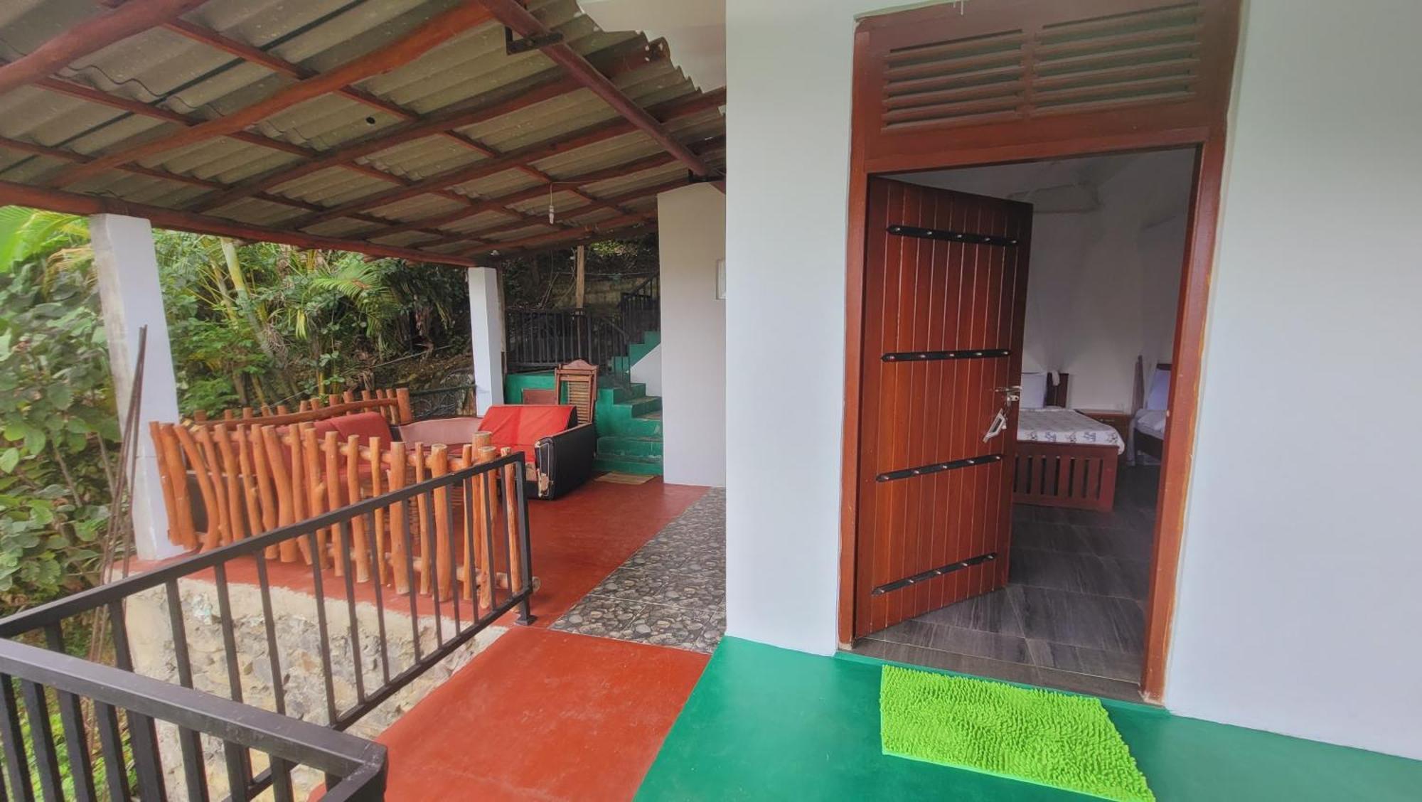 Chamodya Home Stay เอลลา ภายนอก รูปภาพ