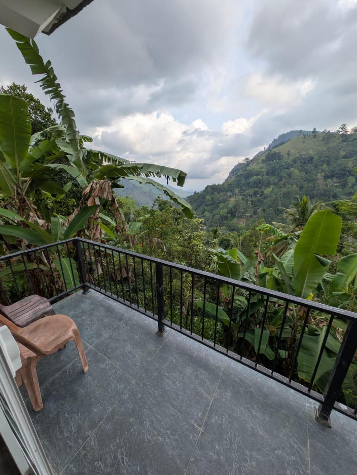Chamodya Home Stay เอลลา ภายนอก รูปภาพ