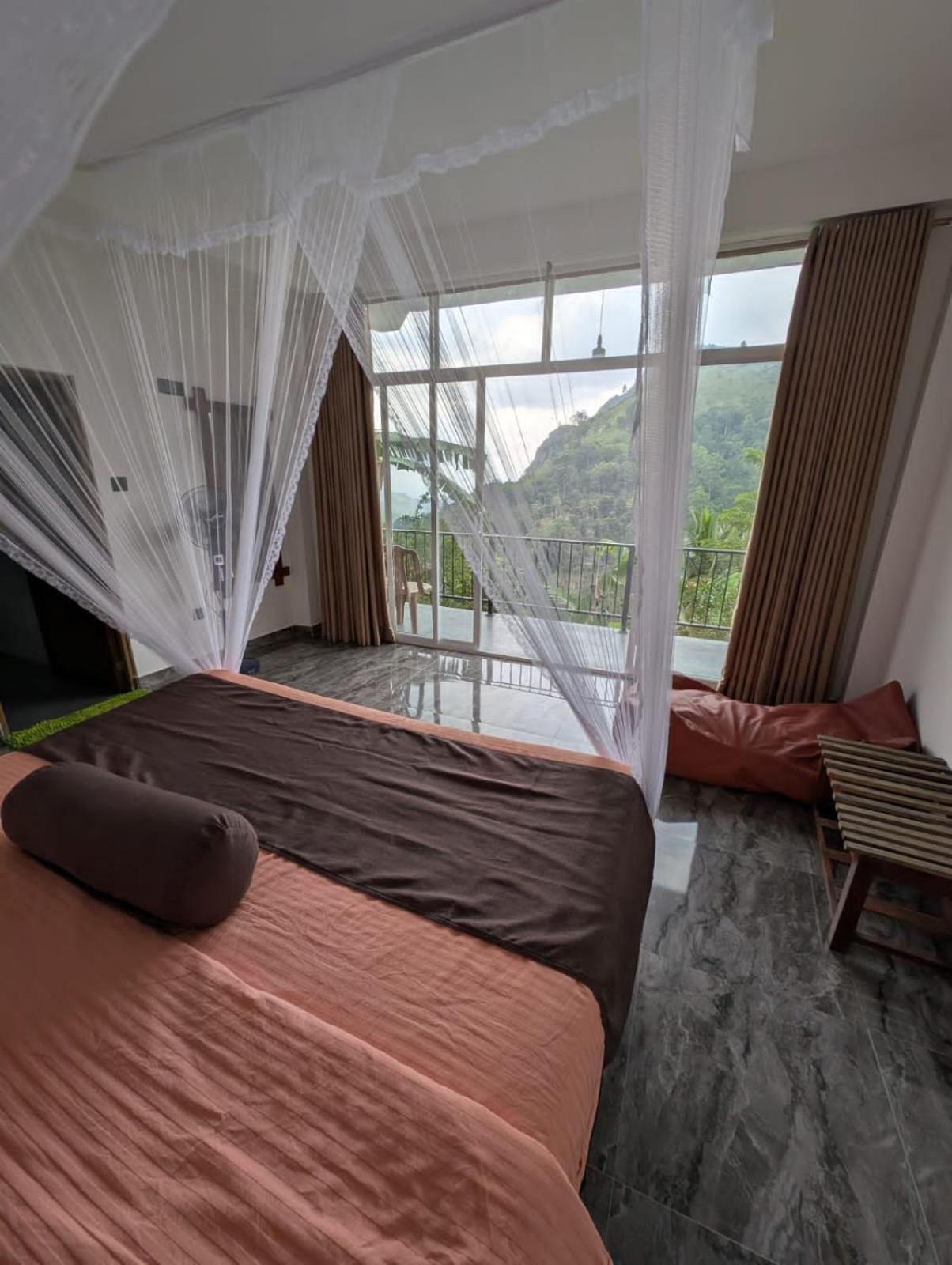 Chamodya Home Stay เอลลา ภายนอก รูปภาพ